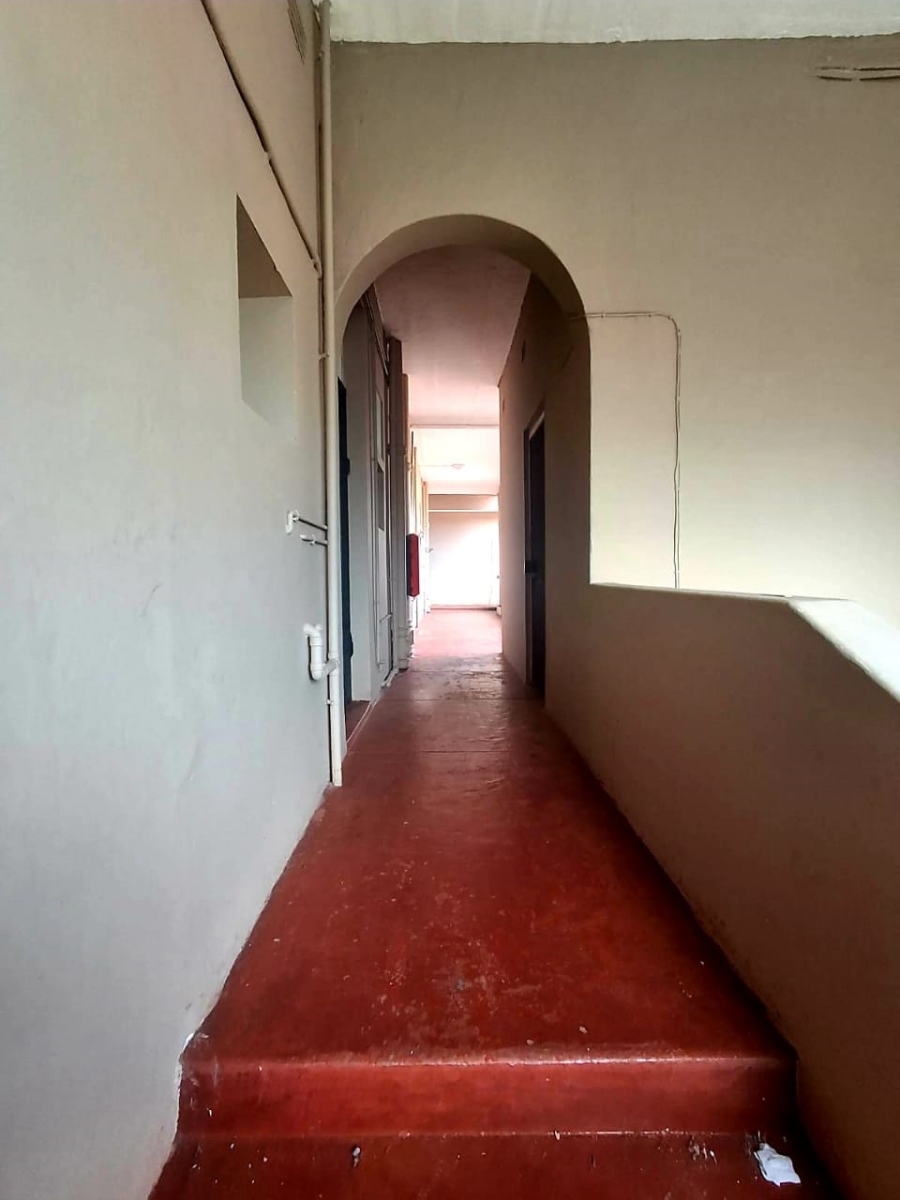 1 Bedroom Property for Sale in Quigney Eastern Cape